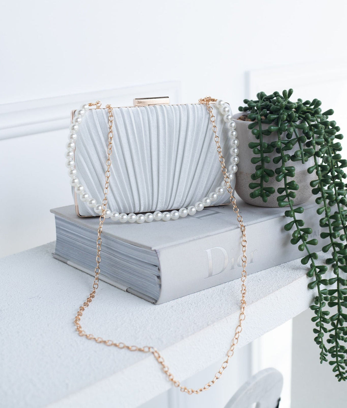 CASSIE PEARL BAG - WHITE